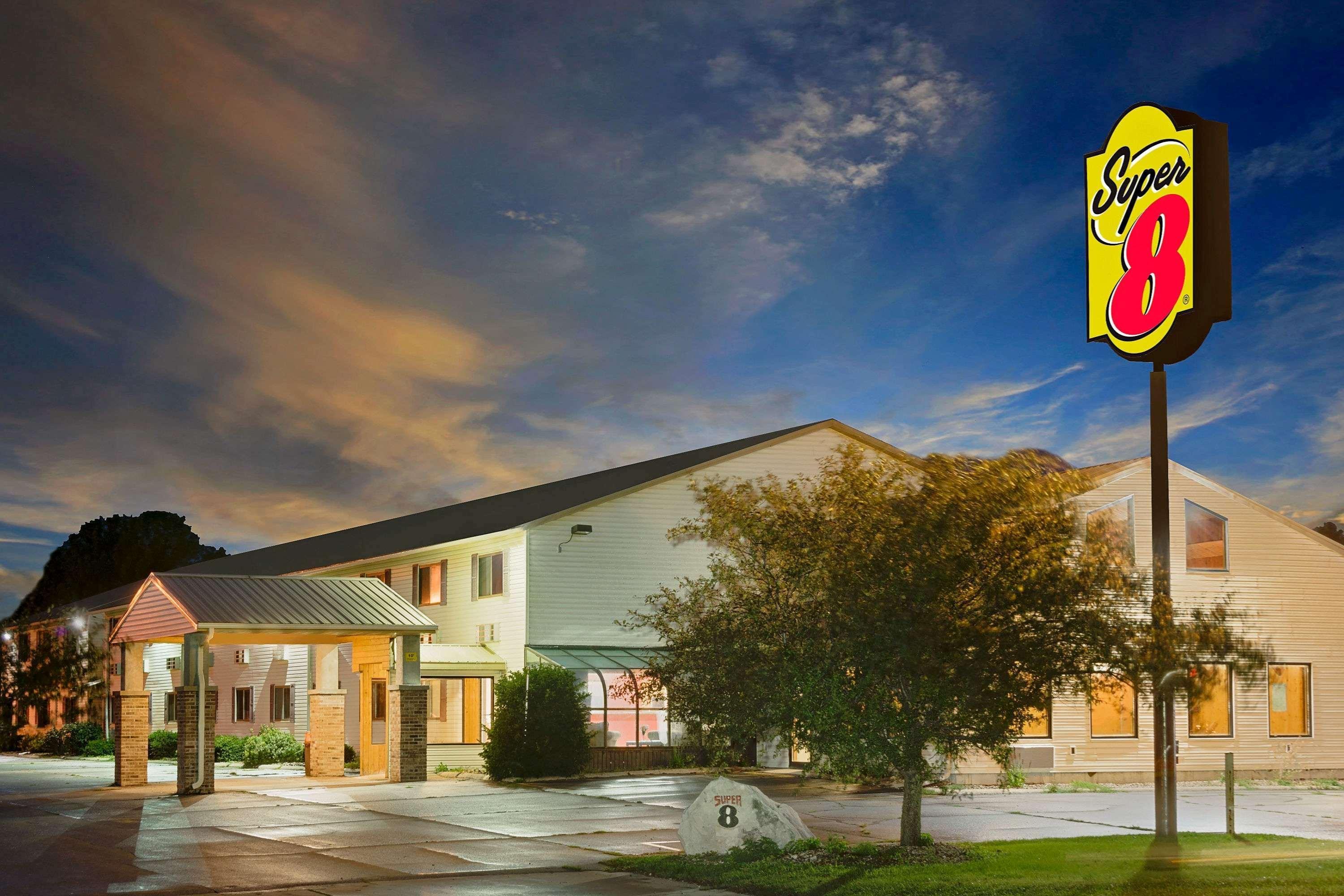 Super 8 By Wyndham Iowa Falls Exterior foto