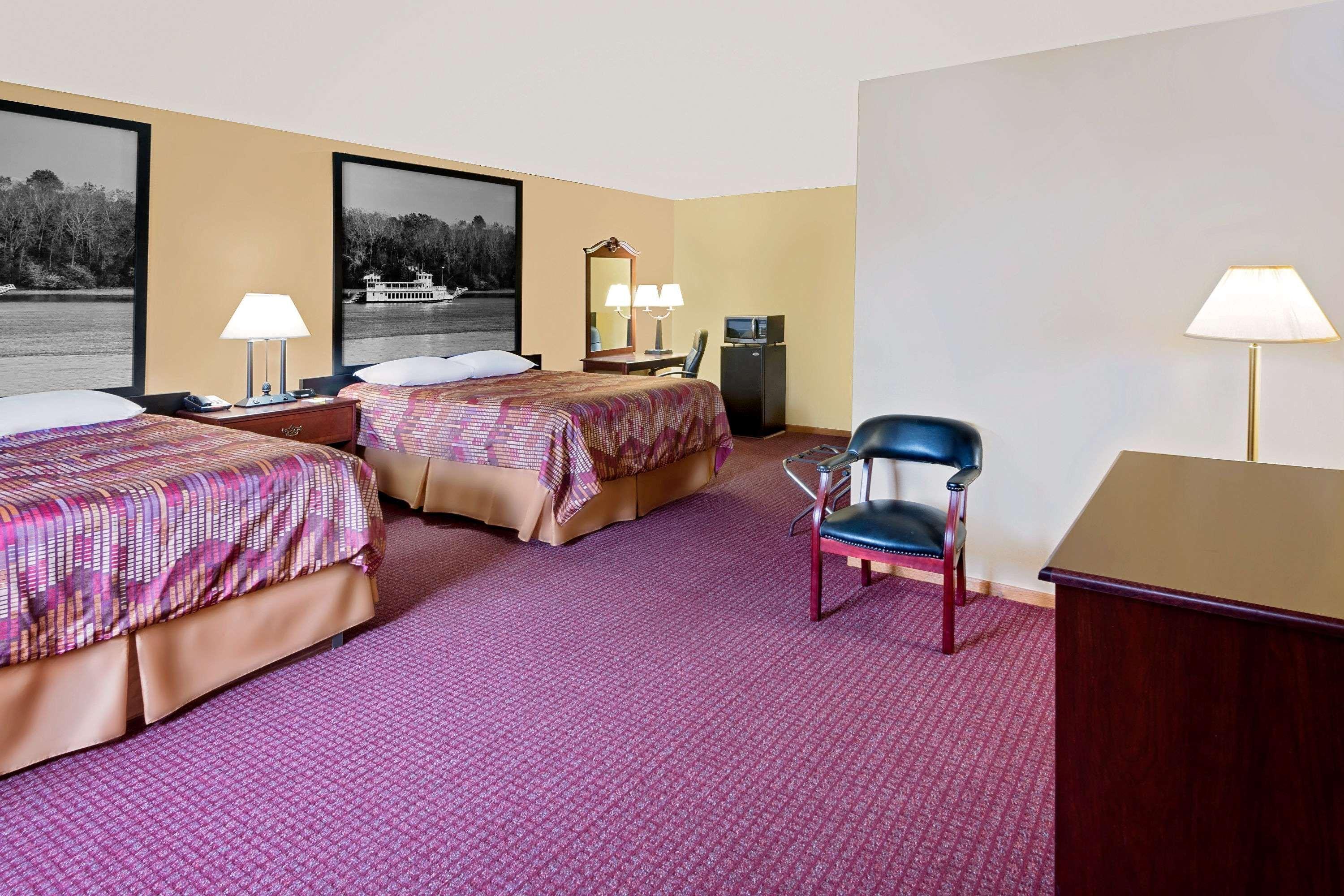Super 8 By Wyndham Iowa Falls Exterior foto
